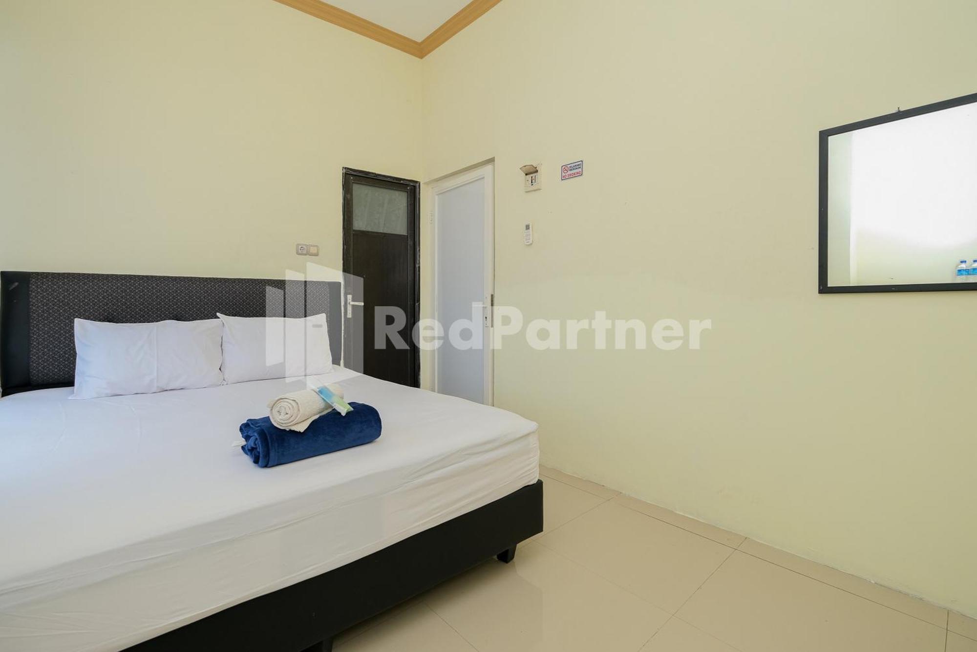 Grand Kencana Guesthouse Syariah Near Wisata Bahari Lamongan Paciran Eksteriør billede